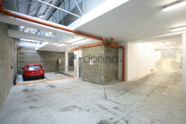 Pronájem bytu 3+kk, Praha, Laubova, 109 m2