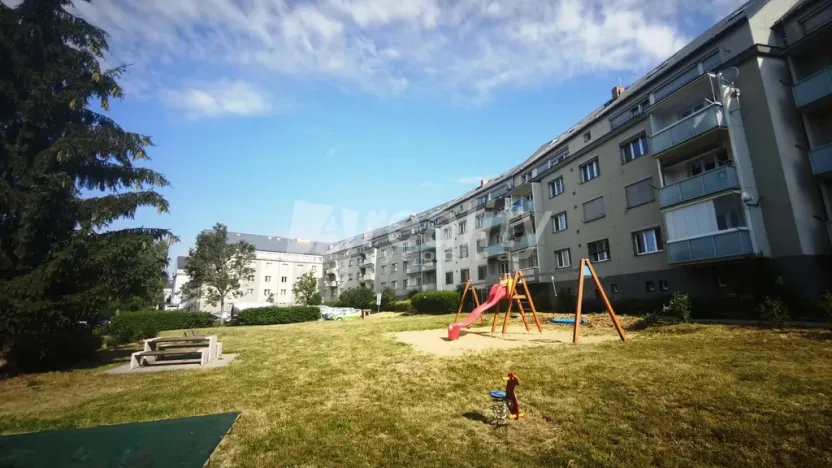 Pronájem bytu 2+1, Náměšť nad Oslavou, 55 m2
