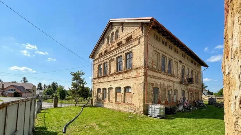 Prodej činžovního domu, Chorušice, 517 m2