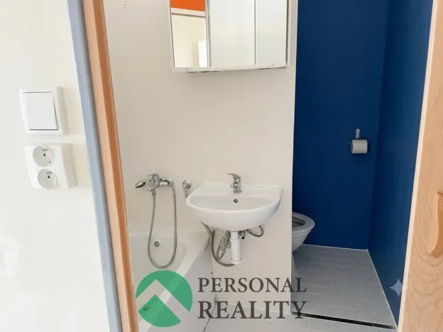 Prodej bytu 1+kk, Hradec Králové, 32 m2