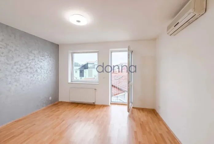 Pronájem činžovního domu, Praha, Jandova, 626 m2