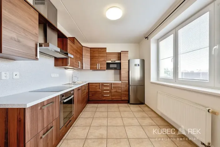 Prodej bytu 1+1, Tábor, Nad Obchvatem, 53 m2
