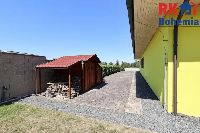 Prodej rodinného domu, Šestajovice, U Pole, 266 m2