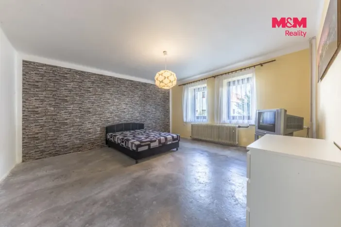 Prodej rodinného domu, Činěves, 161 m2
