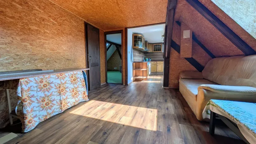 Pronájem bytu 3+kk, Jince, Eškova, 75 m2