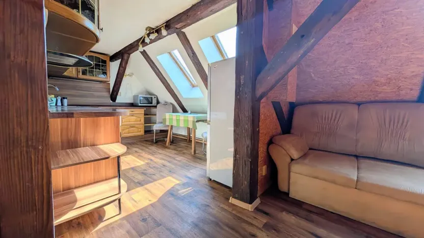 Pronájem bytu 3+kk, Jince, Eškova, 75 m2