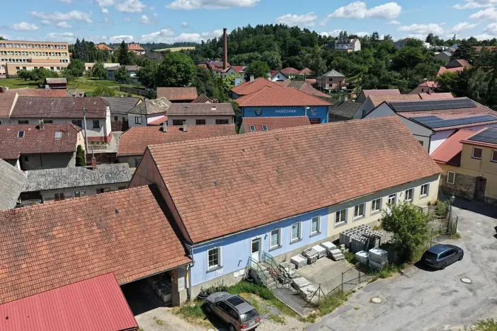 Prodej vícegeneračního domu, Kamenice, 1737 m2