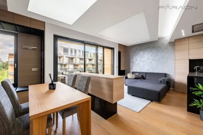 Pronájem bytu 2+kk, Praha - Libeň, Menclova, 66 m2