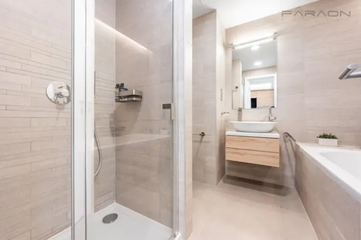 Pronájem bytu 2+kk, Praha - Libeň, Menclova, 66 m2