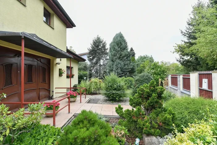 Pronájem rodinného domu, Praha - Čimice, Na průhonu, 310 m2