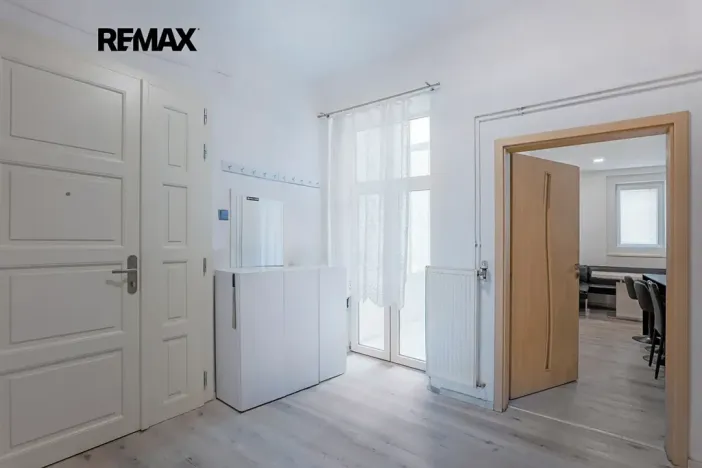 Pronájem bytu 4+kk, Praha - Smíchov, Pod tratí, 111 m2