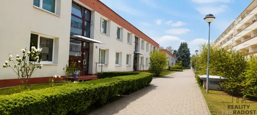 Pronájem bytu 1+1, Zlín, Javorová, 35 m2