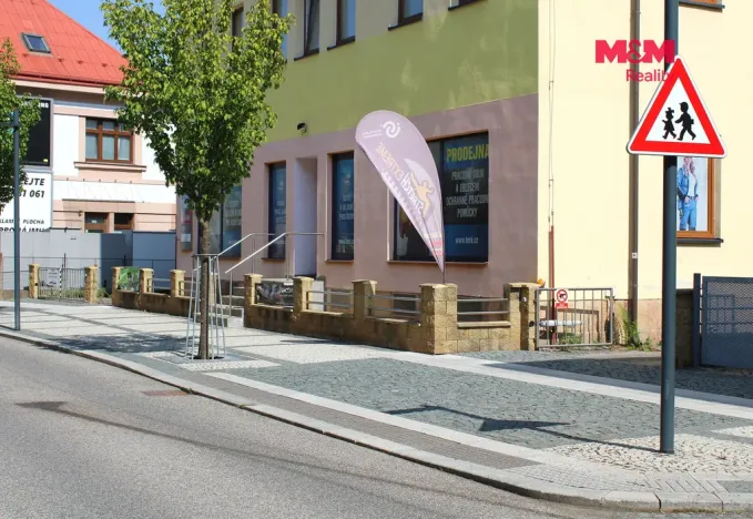 Pronájem kanceláře, Nová Paka, Komenského, 18 m2