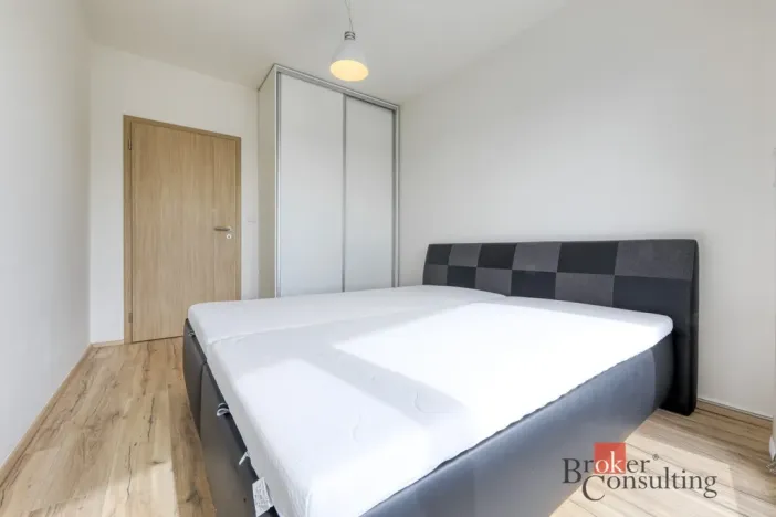 Pronájem bytu 2+kk, Plzeň - Severní Předměstí, Pod Všemi svatými, 74 m2