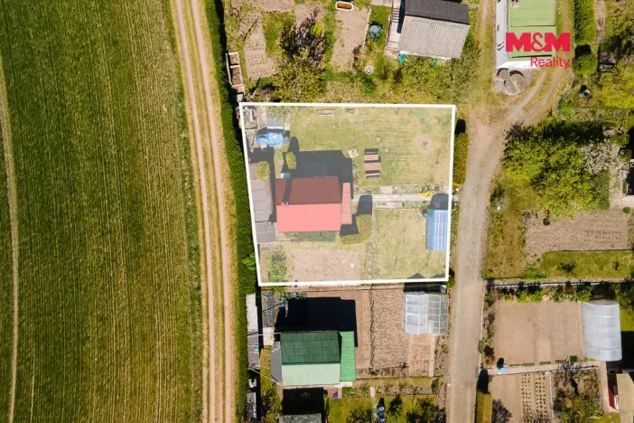 Prodej chaty, Hradec Králové - Slatina, 385 m2