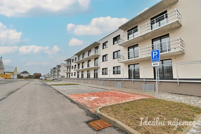 Pronájem bytu 2+kk, Dobřany, Dragounů, 39 m2
