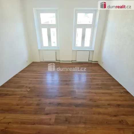 Pronájem bytu 2+1, Děčín - Děčín II-Nové Město, Kamenická, 70 m2
