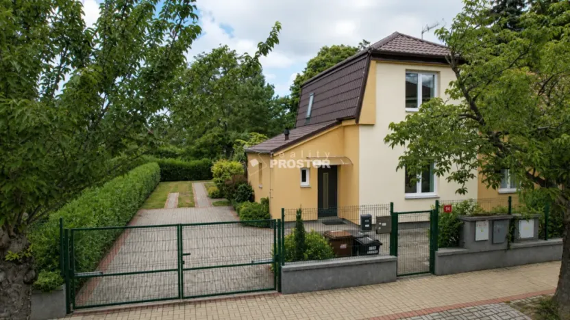 Pronájem rodinného domu, Praha - Letňany, Boletická, 140 m2
