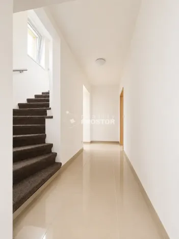 Pronájem rodinného domu, Praha - Letňany, Boletická, 140 m2