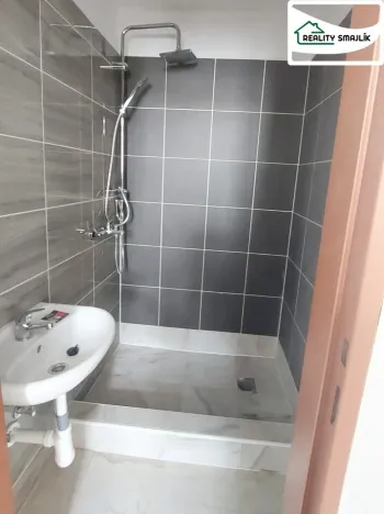 Pronájem bytu 1+kk, Cheb, Evropská, 20 m2