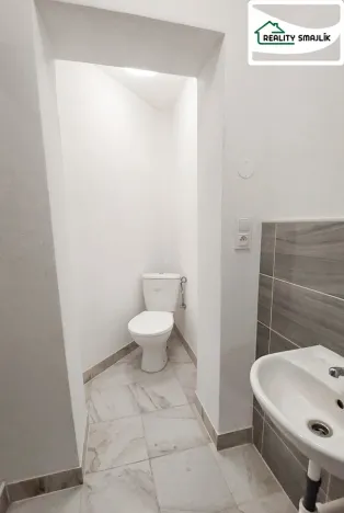 Pronájem bytu 1+kk, Cheb, Evropská, 20 m2
