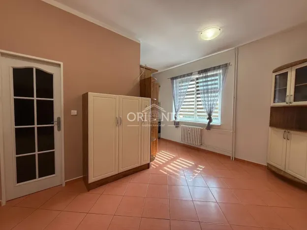 Pronájem bytu 2+1, Chomutov, náměstí Dr. Beneše, 60 m2