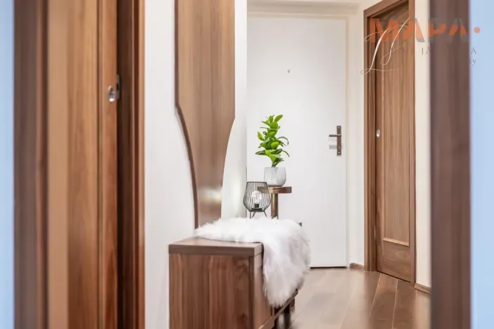 Pronájem bytu 3+kk, Praha - Dejvice, Lindleyova, 79 m2