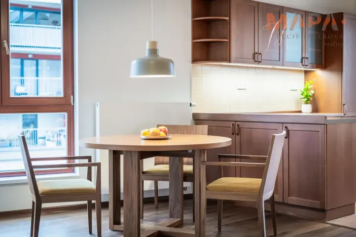 Pronájem bytu 3+kk, Praha - Dejvice, Lindleyova, 79 m2