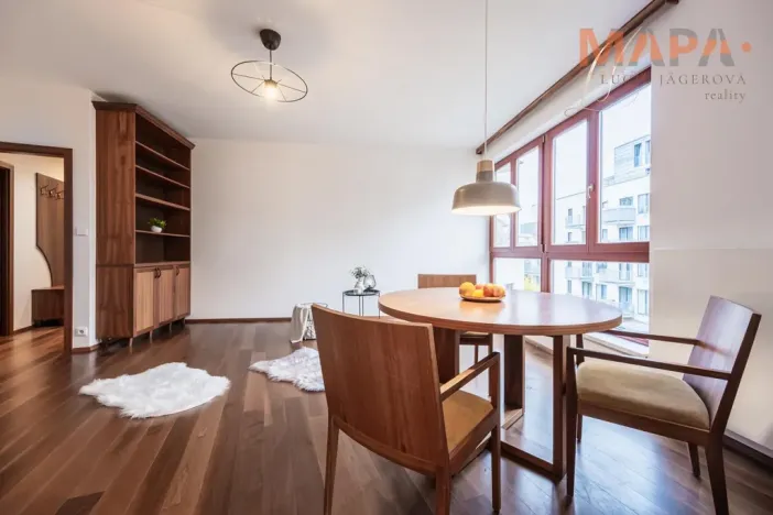 Pronájem bytu 3+kk, Praha - Dejvice, Lindleyova, 79 m2