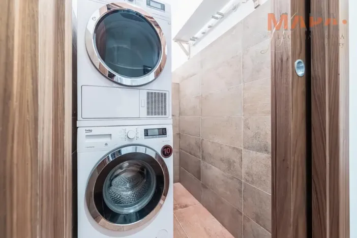 Pronájem bytu 3+kk, Praha - Dejvice, Lindleyova, 79 m2