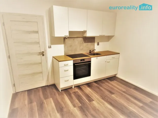Pronájem bytu 2+kk, Lochovice, 34 m2