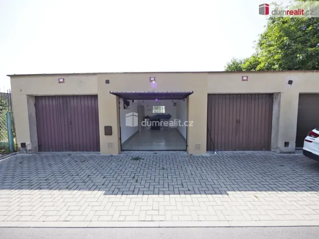 Pronájem garáže, Roudnice nad Labem, Podluská, 20 m2