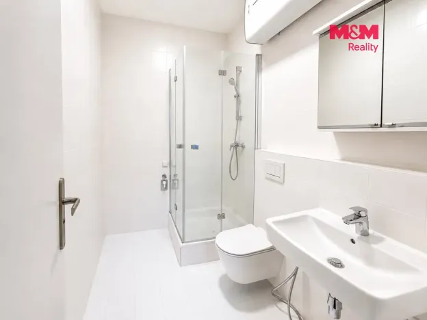 Pronájem bytu 2+1, Praha - Vršovice, Ukrajinská, 52 m2