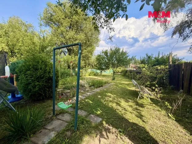 Prodej zahrady, Louny, 613 m2
