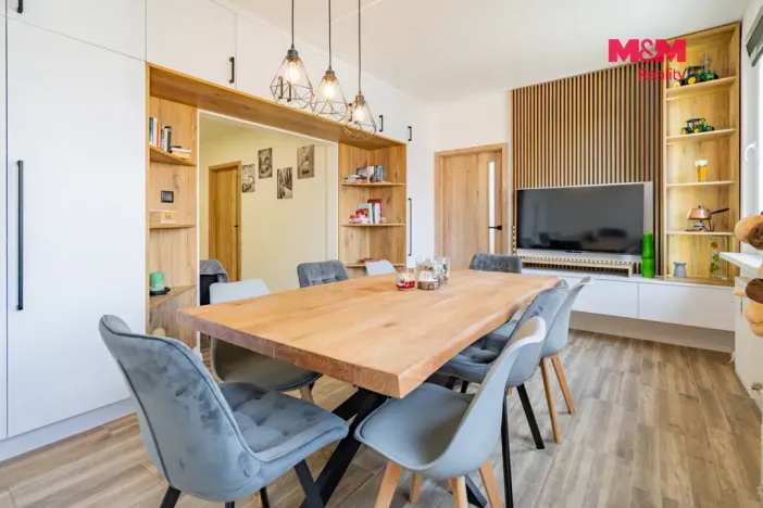 Prodej bytu 3+1, Hluboká nad Vltavou, Nerudova, 66 m2