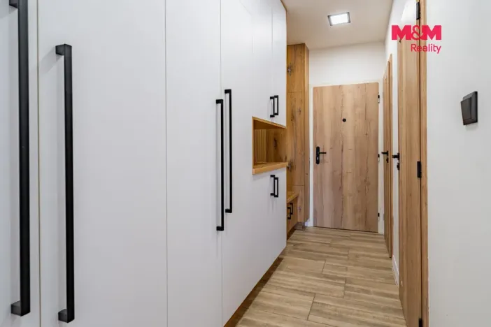 Prodej bytu 3+1, Hluboká nad Vltavou, Nerudova, 66 m2