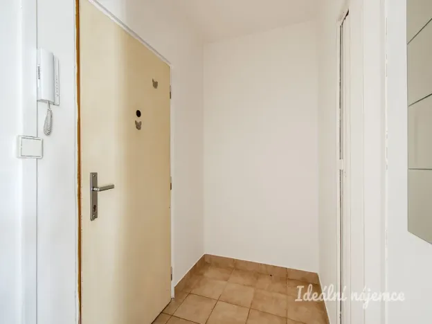 Pronájem bytu 1+kk, Praha - Krč, Hurbanova, 26 m2