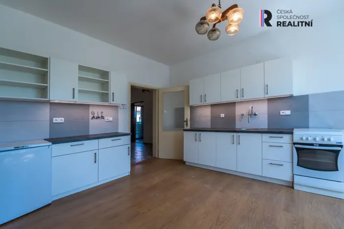 Prodej činžovního domu, Jevišovice, 420 m2