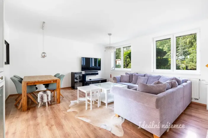 Pronájem bytu 5+1, Horoušany, Na Svahu, 141 m2