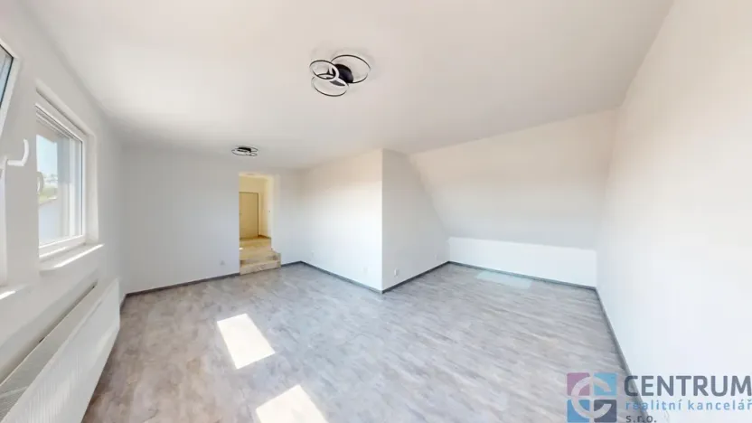 Pronájem bytu 1+1, Jenišovice, 37 m2