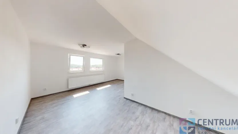 Pronájem bytu 1+1, Jenišovice, 37 m2