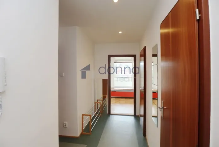 Pronájem bytu 3+1, Praha, Na Šťáhlavce, 78 m2