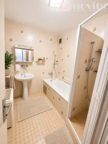 Pronájem rodinného domu, Hradec Králové, K Hvězdárně, 280 m2