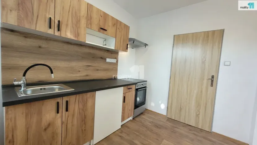 Pronájem bytu 1+1, Týnec nad Labem, Lžovická, 32 m2