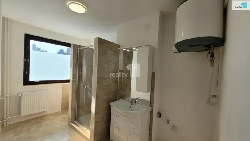 Pronájem bytu 1+1, Týnec nad Labem, Lžovická, 32 m2