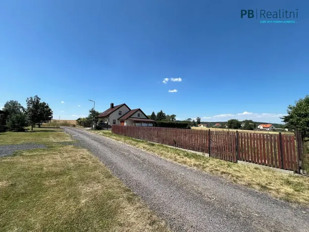 Prodej pozemku pro bydlení, Osek, 860 m2