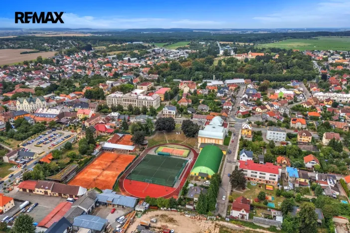 Pronájem bytu 3+1, Chlumec nad Cidlinou - Chlumec nad Cidlinou IV, Smetanova, 98 m2