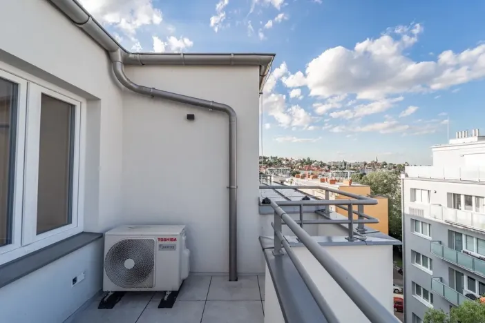 Pronájem bytu 2+kk, Praha - Břevnov, Pod Drinopolem, 30 m2