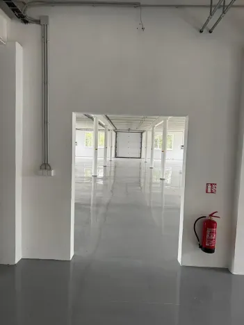 Pronájem skladu, Ostrov, 330 m2