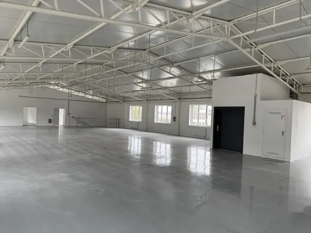 Pronájem skladu, Ostrov, 150 m2